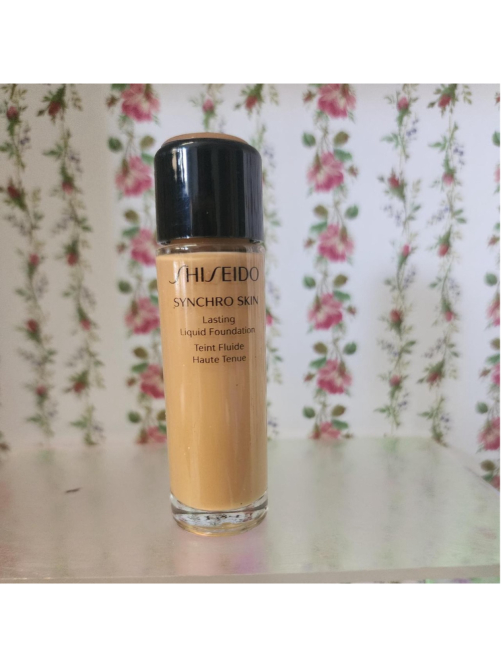 Shiseido Synchro Skin Lasting Liquid Foundation in shade 102
#shiseido #foundati